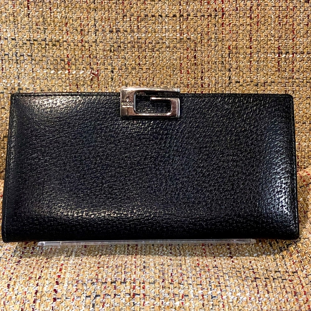 GUCCI Black Lambskin Trifold Long Wallet with Silver G Money Clasp Vintage